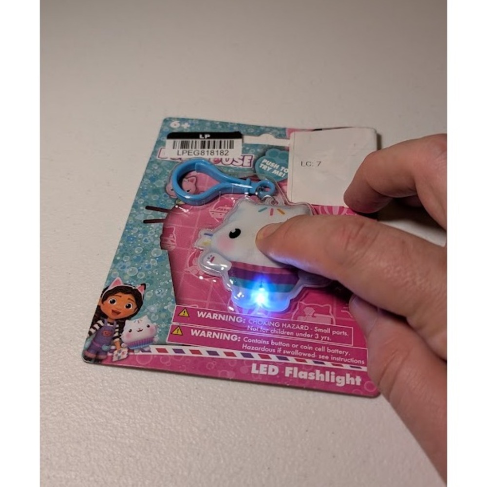Gabby's Dollhouse LED Flashlight Keychain Kitty Fairy Light Up Clip-On - Picture 2 of 2